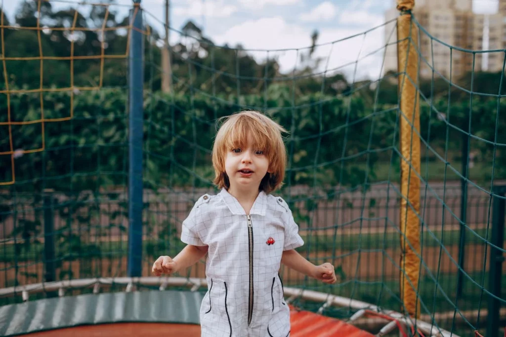 What to Wear to an Outdoor Trampoline Park